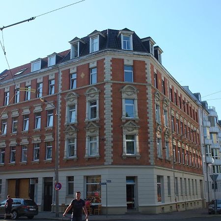 Flat In Neo Country Style Aus Gruenderzeit Bis 6 Person Apartment Leipzig Bagian luar foto