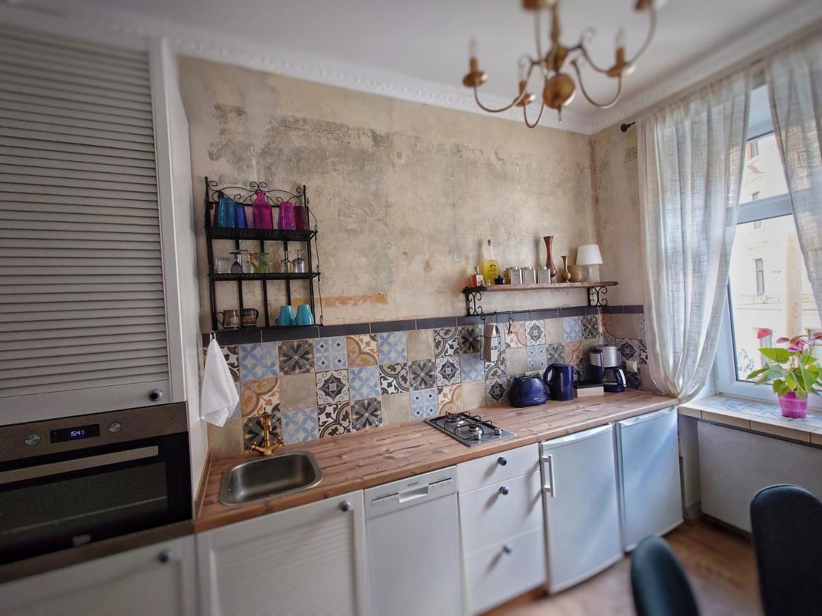 Flat In Neo Country Style Aus Gruenderzeit Bis 6 Person Apartment Leipzig Bagian luar foto