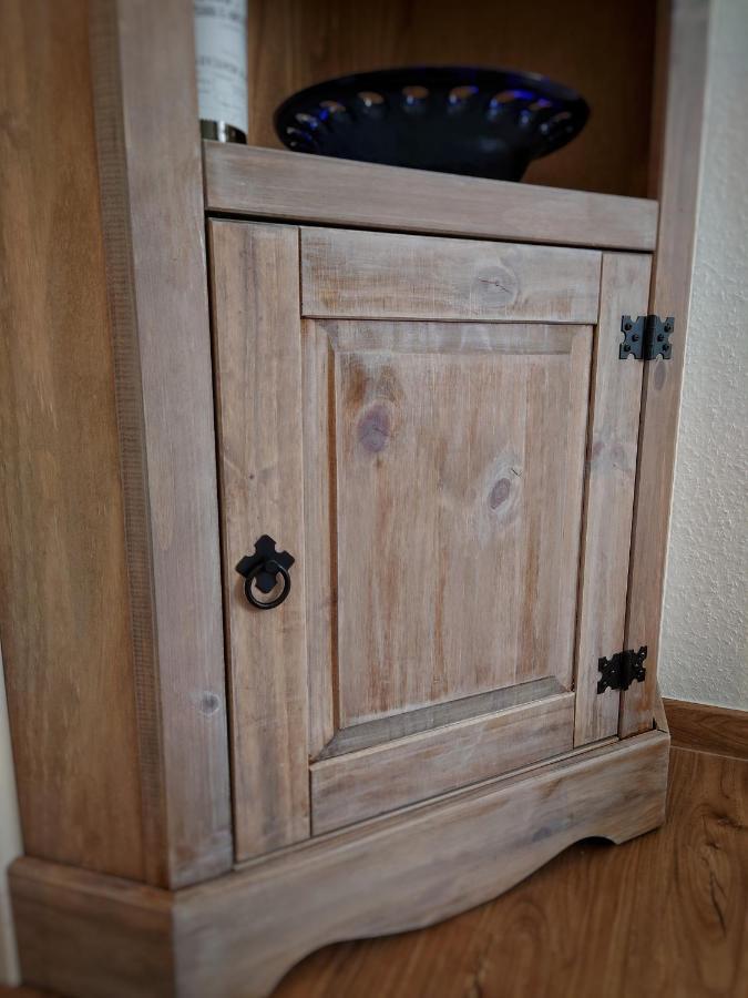 Flat In Neo Country Style Aus Gruenderzeit Bis 6 Person Apartment Leipzig Bagian luar foto