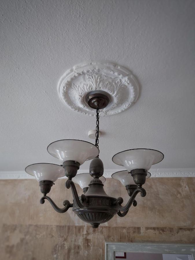 Flat In Neo Country Style Aus Gruenderzeit Bis 6 Person Apartment Leipzig Bagian luar foto