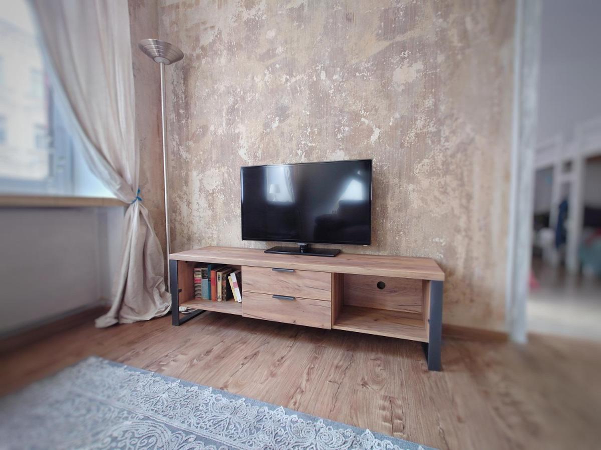 Flat In Neo Country Style Aus Gruenderzeit Bis 6 Person Apartment Leipzig Bagian luar foto