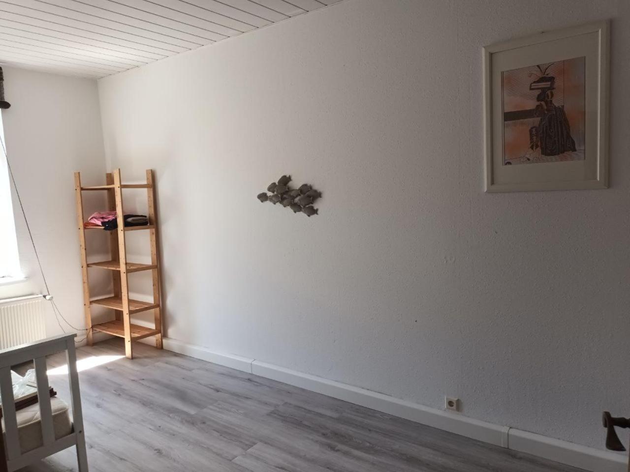 Flat In Neo Country Style Aus Gruenderzeit Bis 6 Person Apartment Leipzig Bagian luar foto