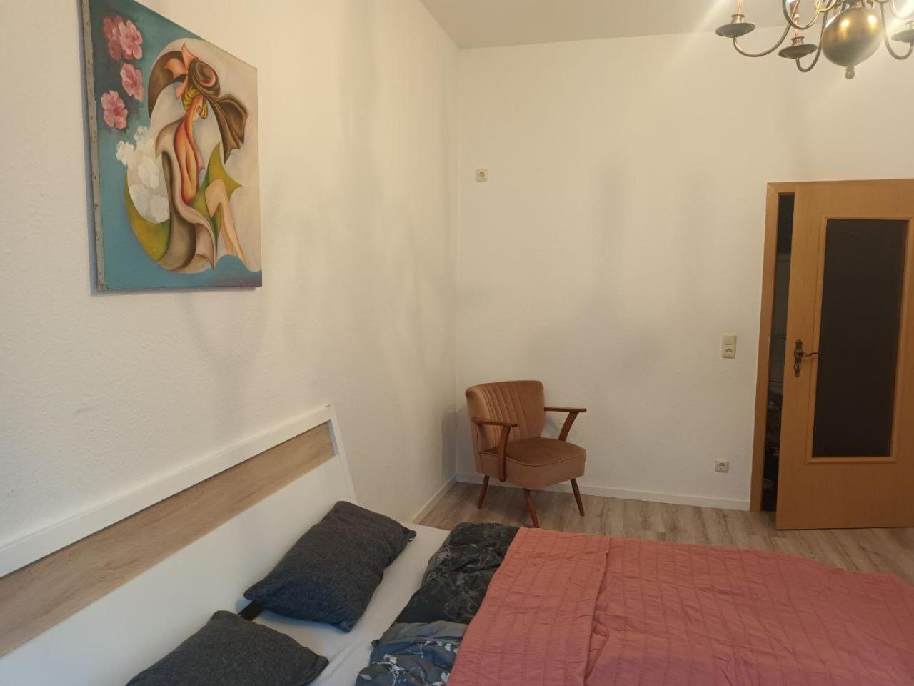 Flat In Neo Country Style Aus Gruenderzeit Bis 6 Person Apartment Leipzig Bagian luar foto