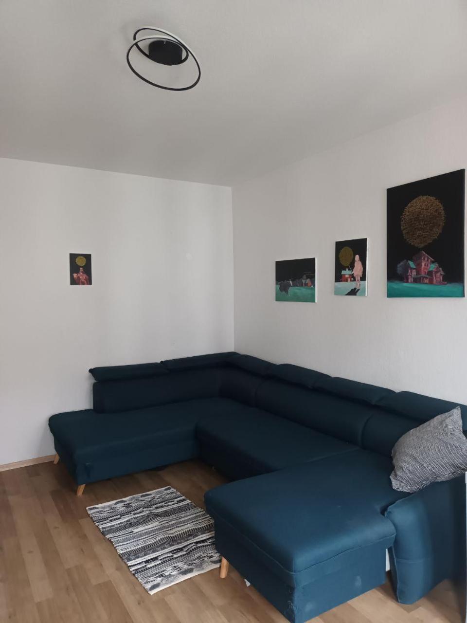 Flat In Neo Country Style Aus Gruenderzeit Bis 6 Person Apartment Leipzig Bagian luar foto