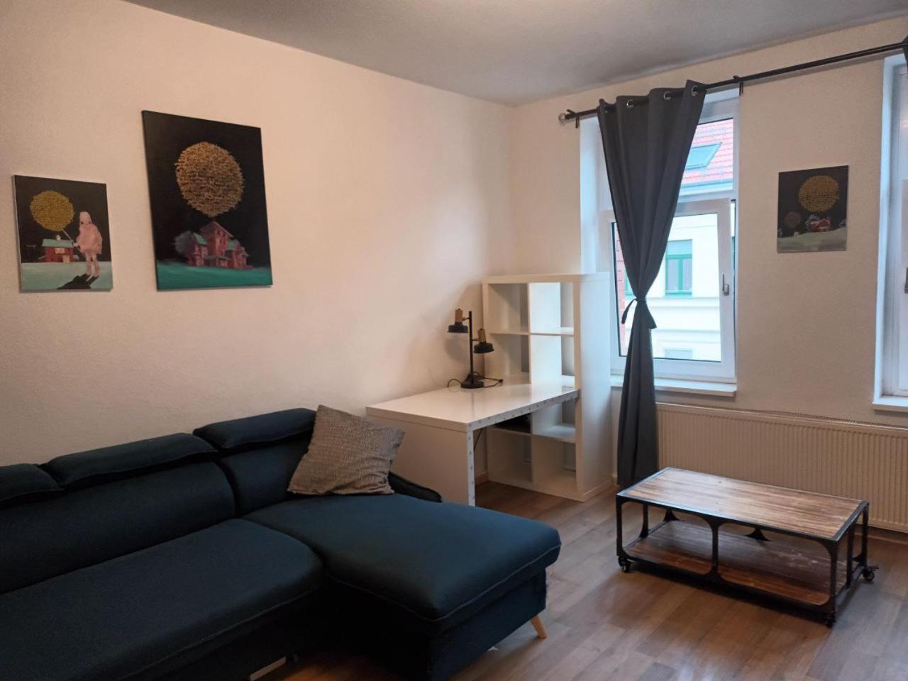 Flat In Neo Country Style Aus Gruenderzeit Bis 6 Person Apartment Leipzig Bagian luar foto