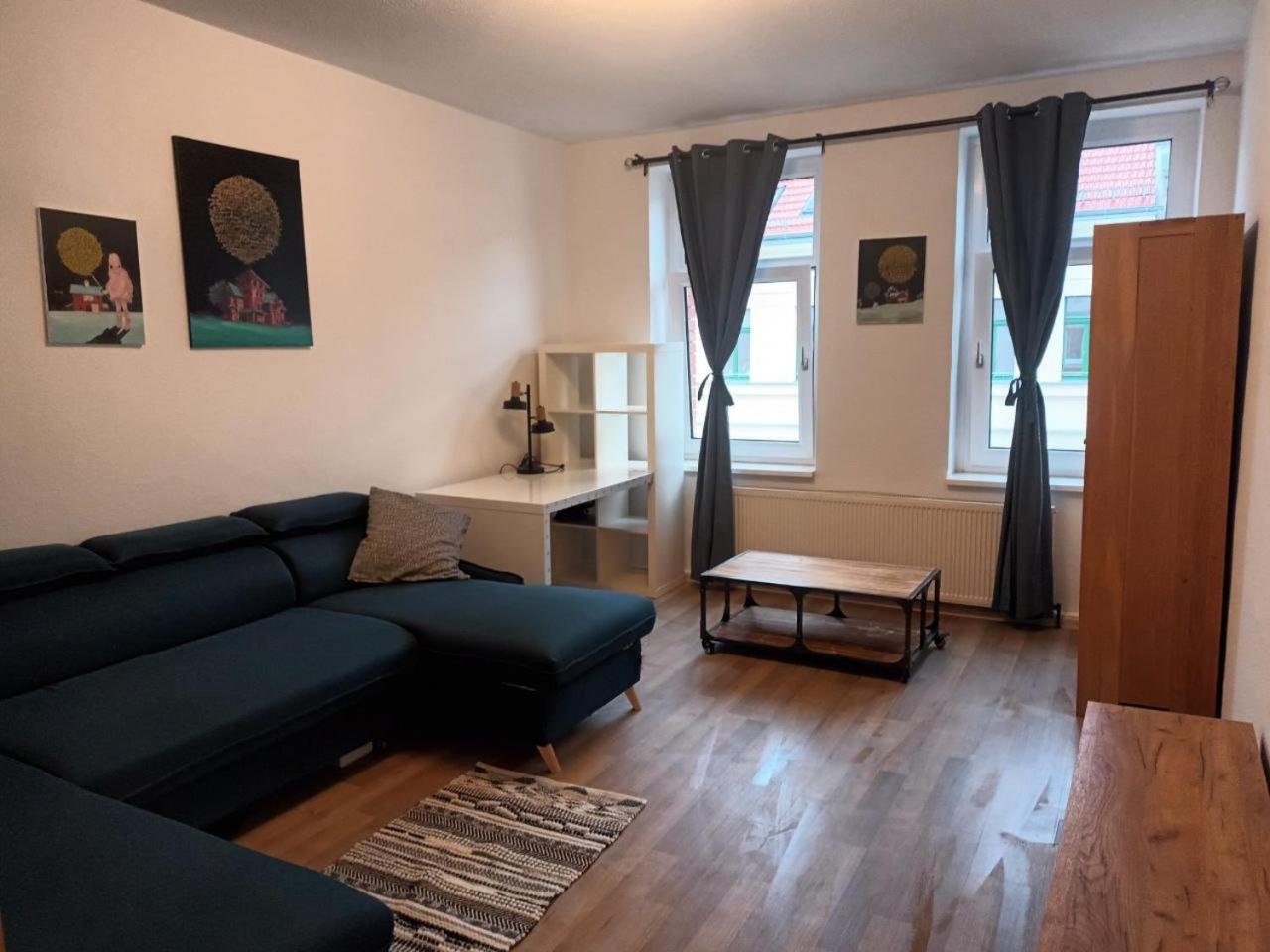 Flat In Neo Country Style Aus Gruenderzeit Bis 6 Person Apartment Leipzig Bagian luar foto