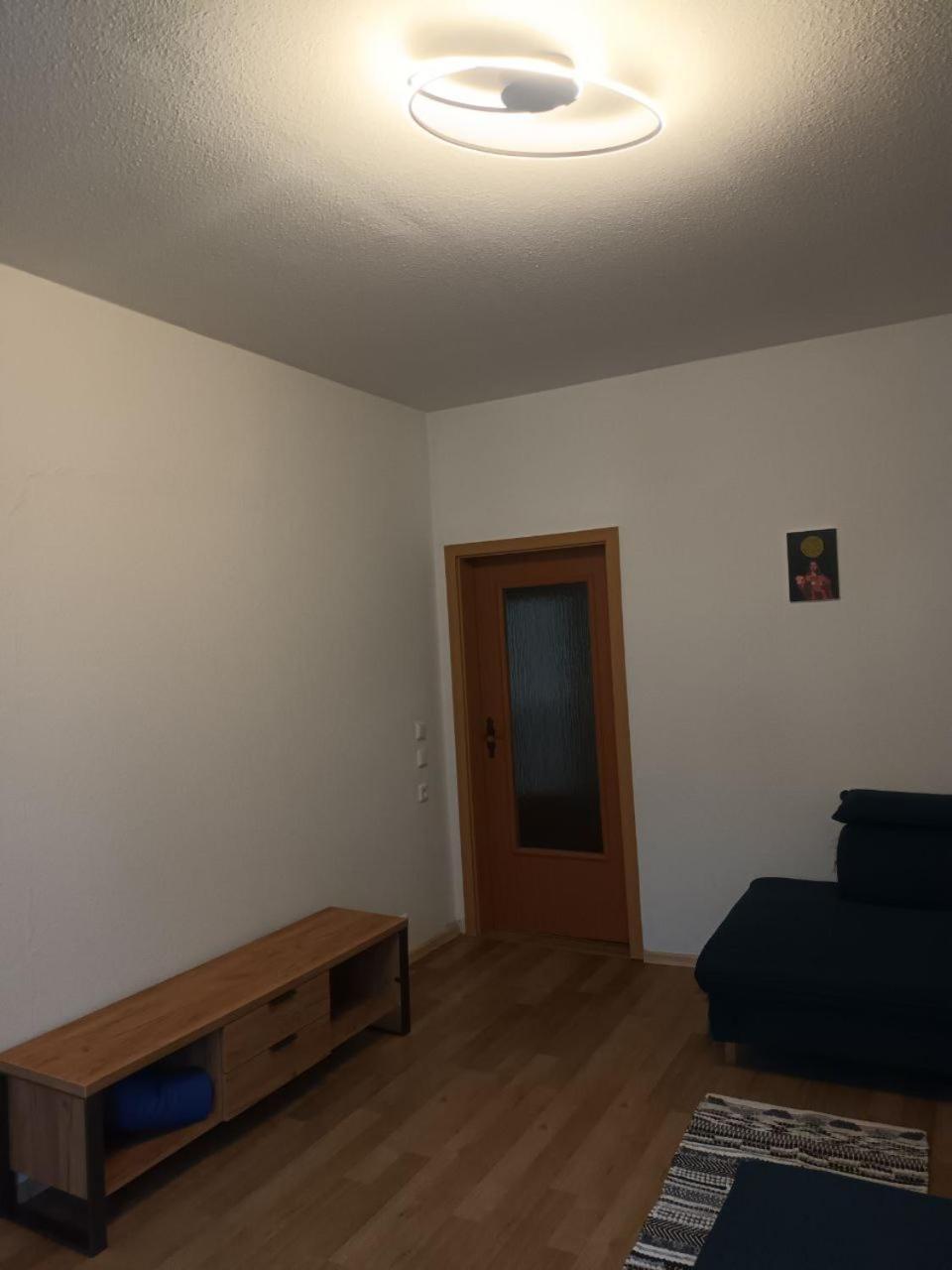 Flat In Neo Country Style Aus Gruenderzeit Bis 6 Person Apartment Leipzig Bagian luar foto