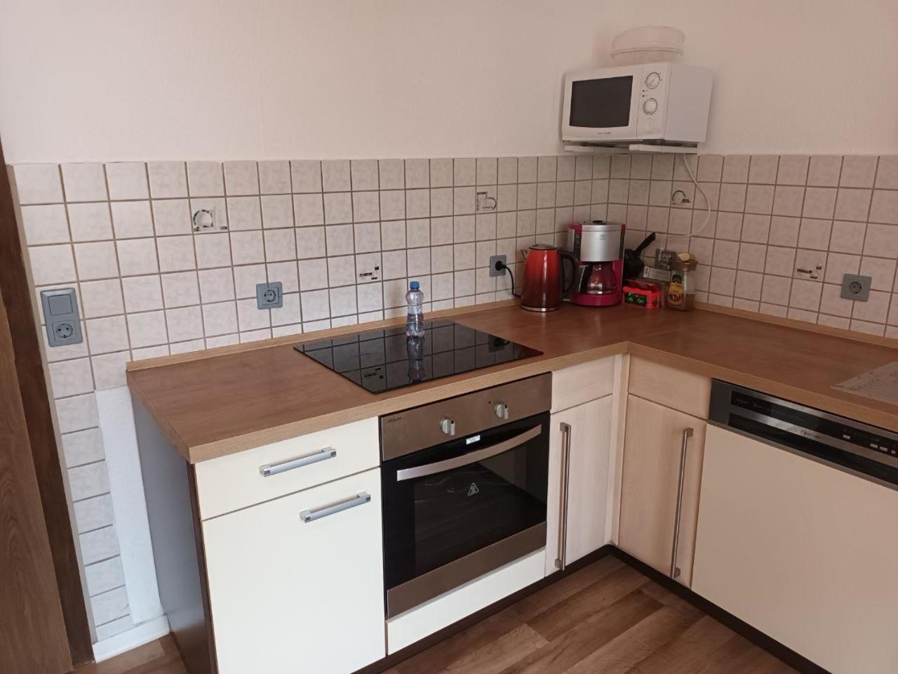 Flat In Neo Country Style Aus Gruenderzeit Bis 6 Person Apartment Leipzig Bagian luar foto