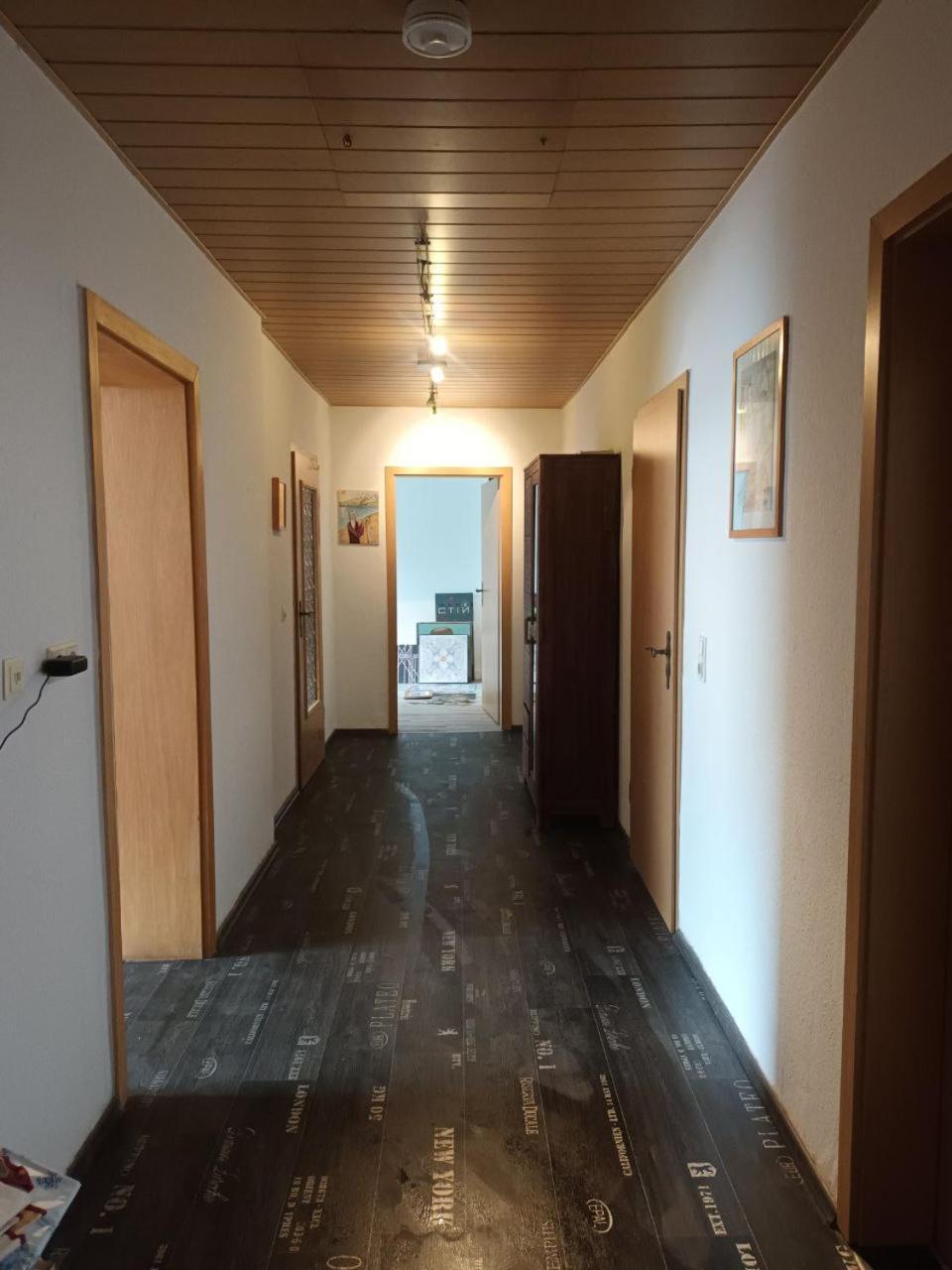 Flat In Neo Country Style Aus Gruenderzeit Bis 6 Person Apartment Leipzig Bagian luar foto